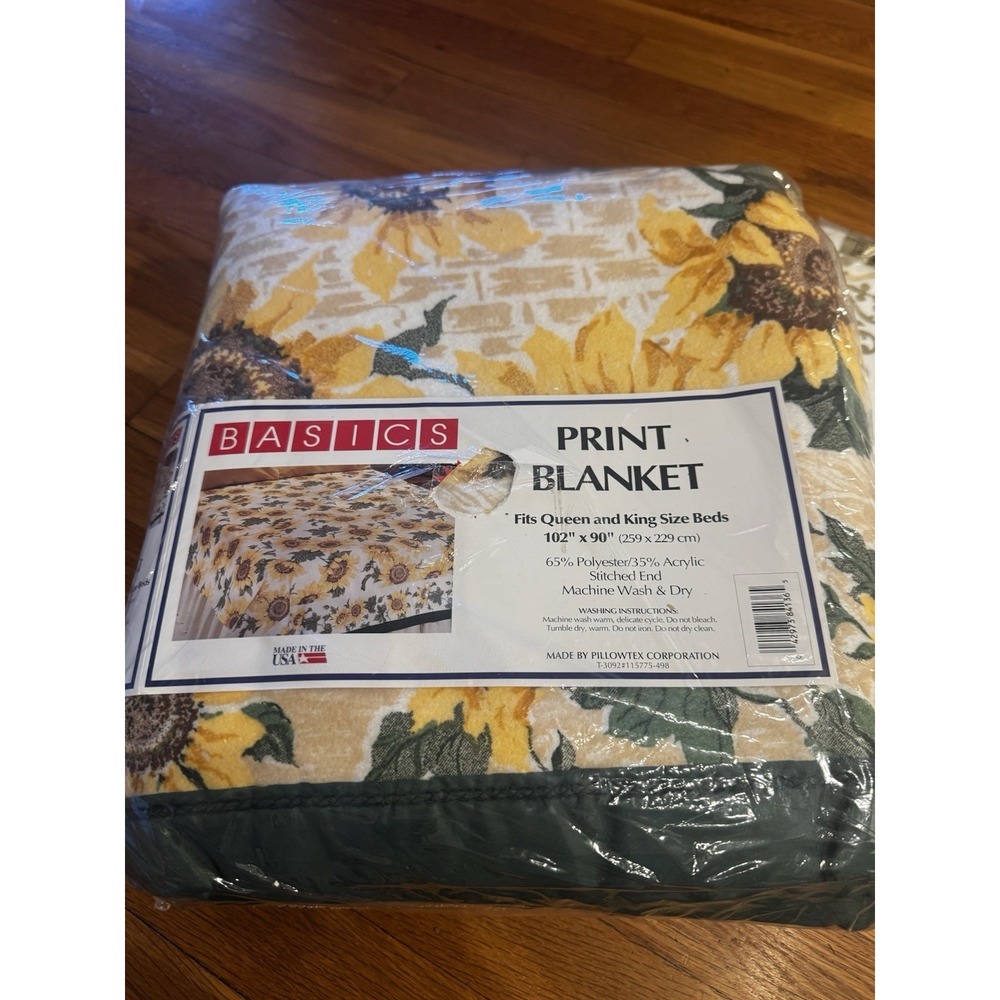 Vintage Basics Sunflower Print AOP Blanket‎ Queen/King 102x90 USA Made NEW